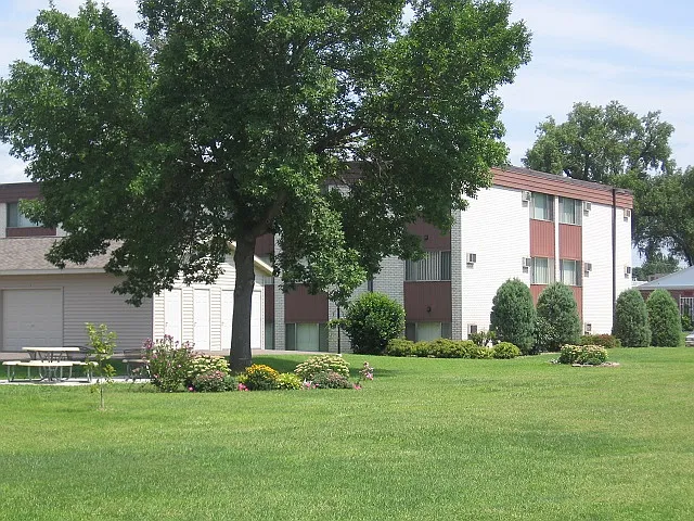 Golfview Apartments