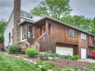 6347 W 49th St, Mission, KS 66202
