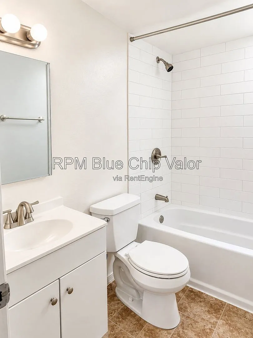 1 bed, 1.0 bath, 550 sqft, $945 — Photo 4