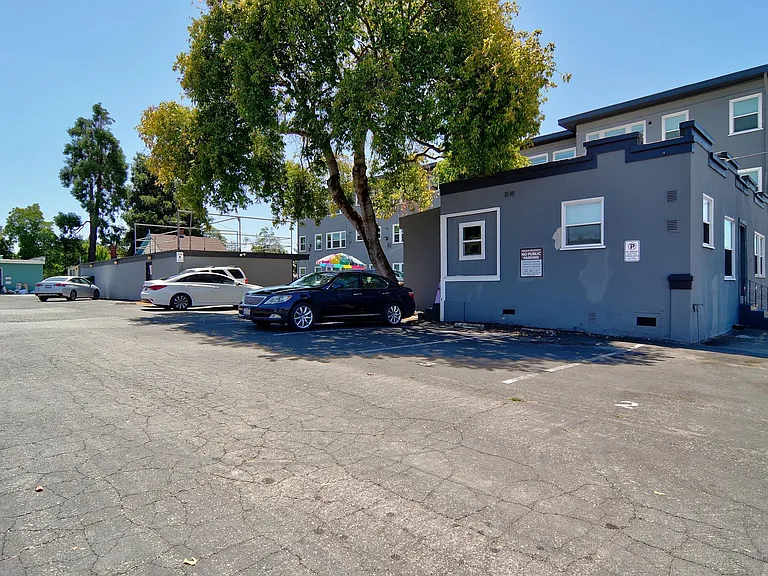 1201 B St — Photo 9