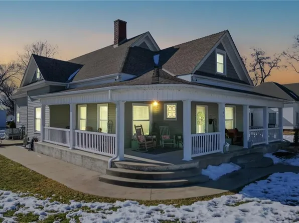 105 E Elm St, Orrick, MO 64077