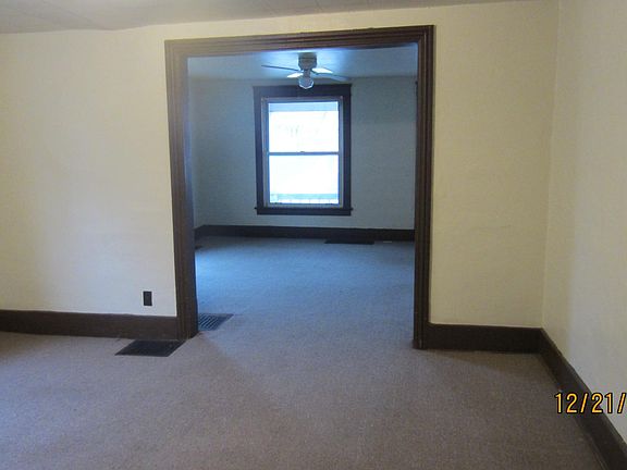 4th image of 757 Pittsburgh Ave