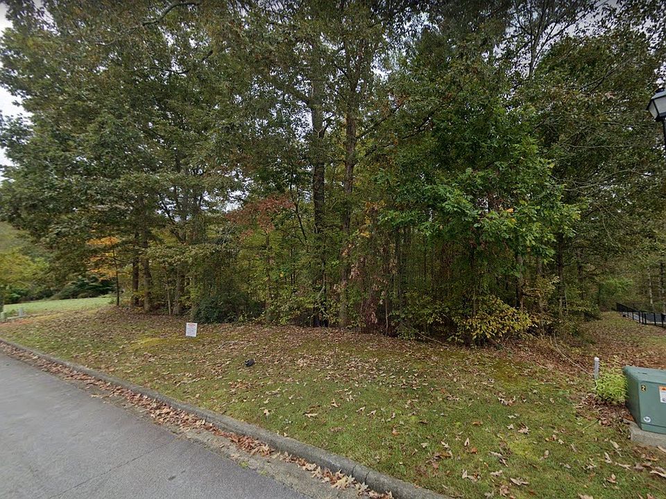 1st image of 2721 Riverfront Dr