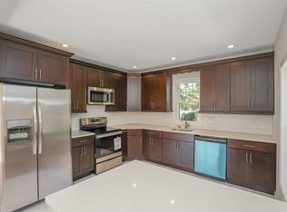 47 Juniper Ave, Smithtown, NY 11787