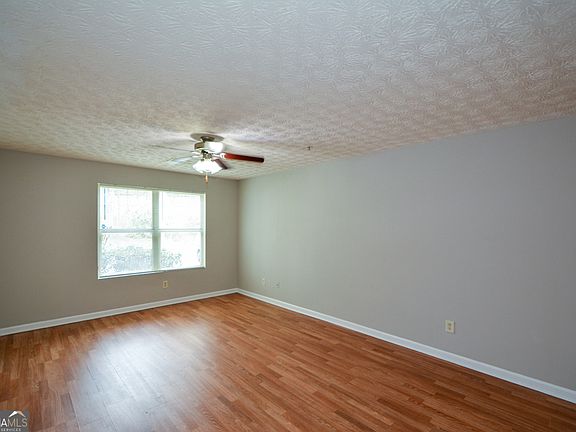 3rd image of 4101 Fairington Club Dr