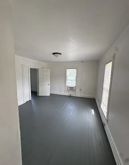 235 SW Tyler St #3 — Photo 2