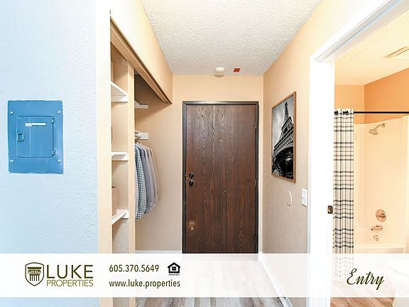 2nd image of 405 S Sycamore Ave #307