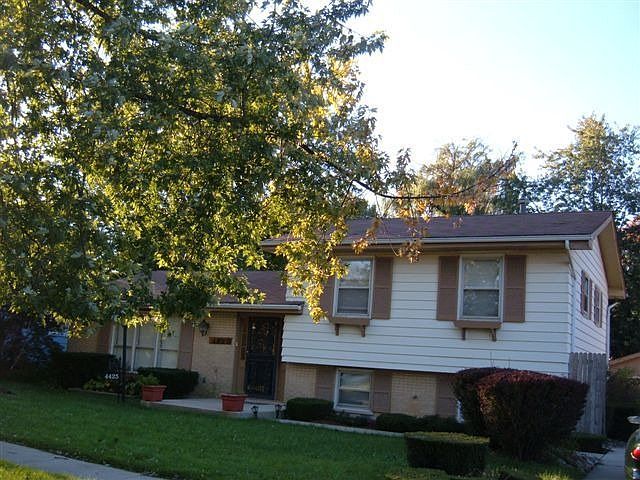 Beautiful tri-level in quiet neighbourhood.