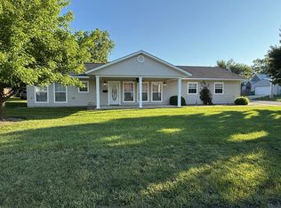 203 W Washington St, Macon, MO 63552