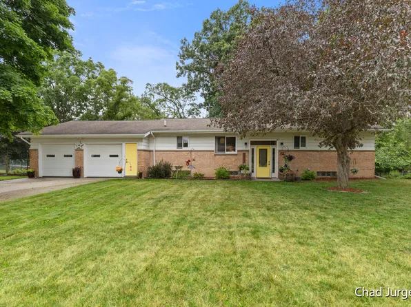 957 Van Ess Ave NW, Grand Rapids, MI 49504