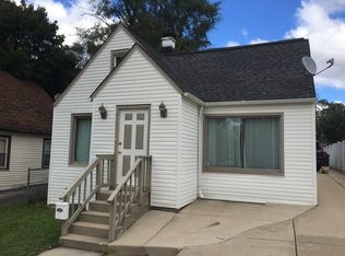 317 Clifton Dr, Round Lake Park, IL 60073