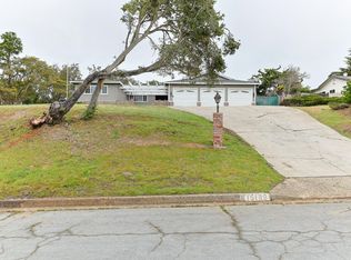 15189 Century Oak Rd, Salinas, CA 93907