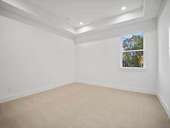 2nd image of 1606 Mary St
