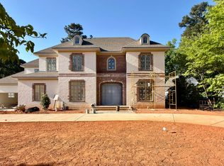 6832 Greystone Dr, Raleigh, NC 27615