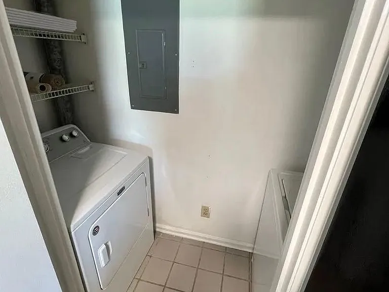 Unit Photo
