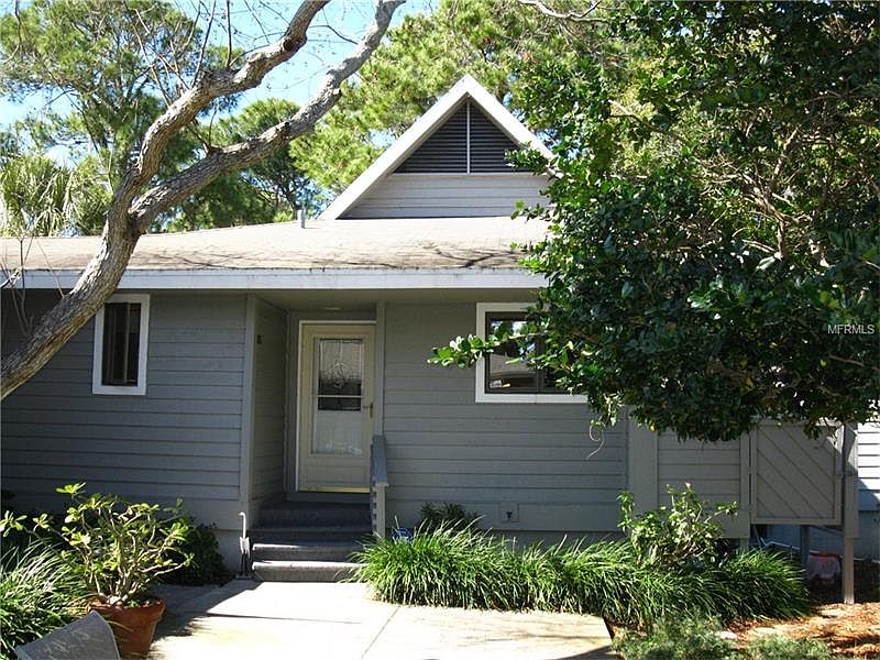 1st image of 1015 Lake Avoca Ct