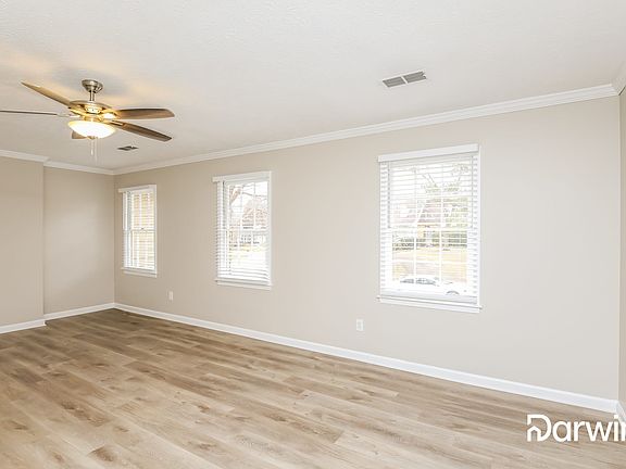 5th image of 6447 Bennington Dr
