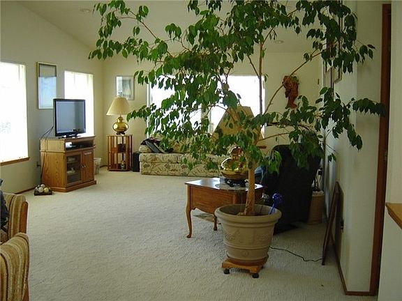 2nd image of 351 19th St NE APT 26