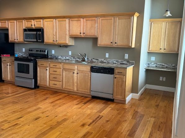 295 E Dominick St #2