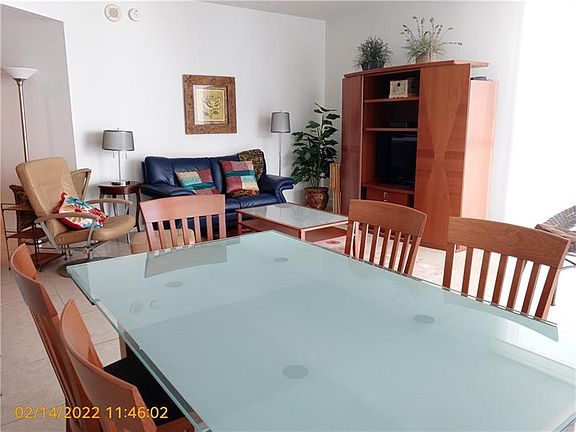 3rd image of 111 SW 8th Ave #605