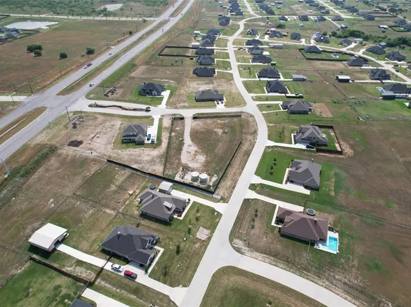 7601 Midway Ridge Trl, Ponder, TX 76259