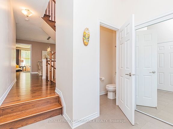 4th image of 30 Summitview Dr