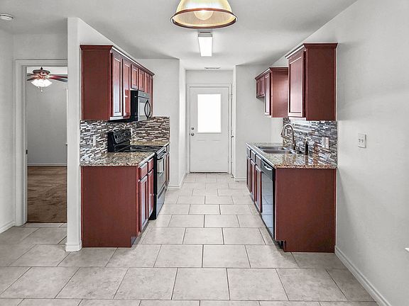 Beautiful granite counter tops