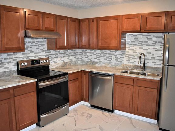 5th image of 5820 Wexford Ln