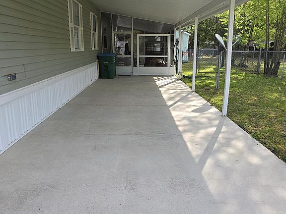 3rd image of 11261 NW 112th Ter