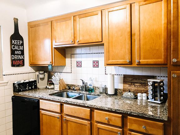5th image of 3330 Mowbray Ln APT 3