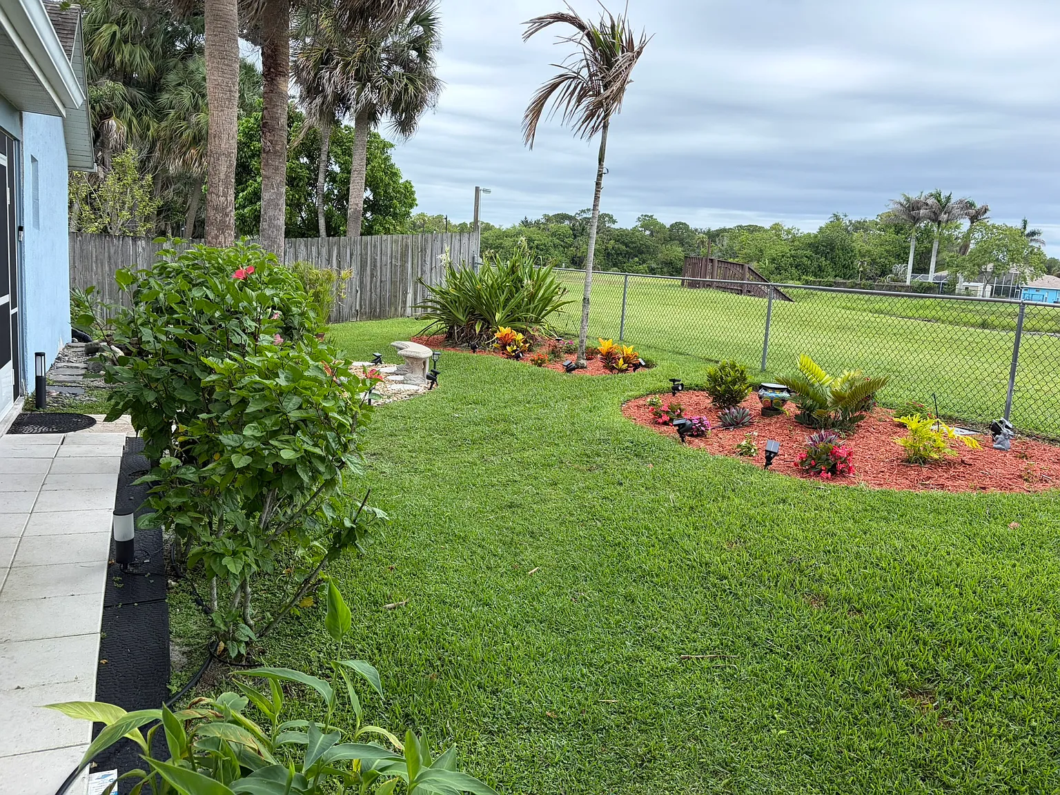 4 bed, 2300 sqft, $2,790 — Photo 3