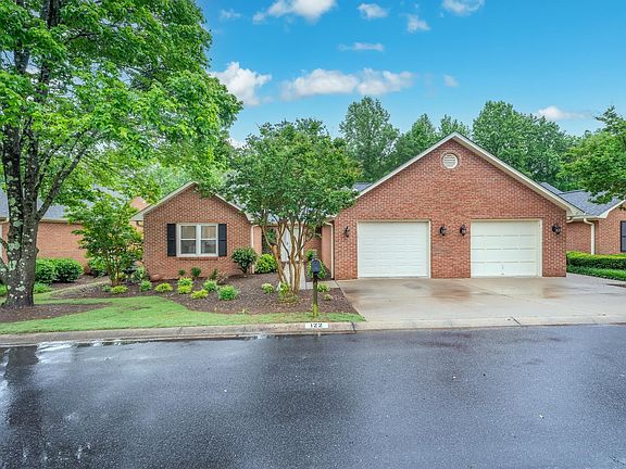 2nd image of 122 Fairoaks Dr