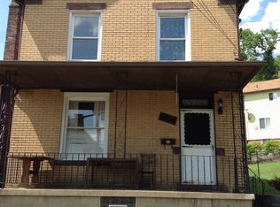 654 3rd St, Pitcairn, PA 15140