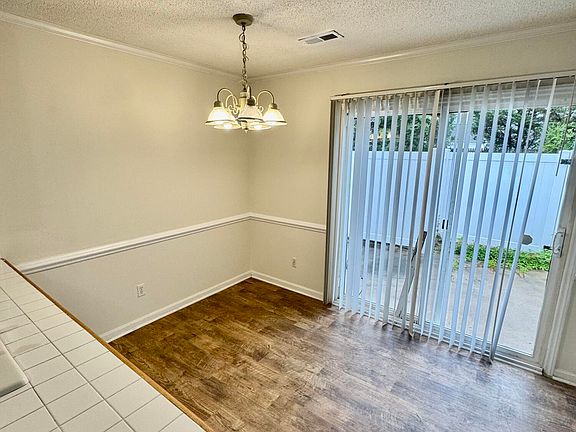 4th image of 3930 Sterling Pointe Dr Unit Zz6
