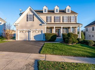 3 Fabiszewski Way, Parlin, NJ 08859