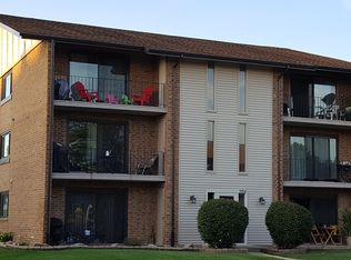 9950 Shady Ln APT 2A, Orland Park, IL