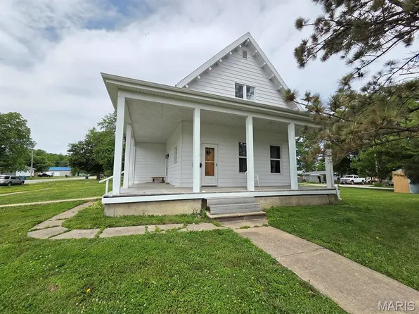701 N 7th St, Canton, MO 63435