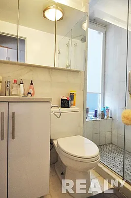 Rented by REAL New York | media 19