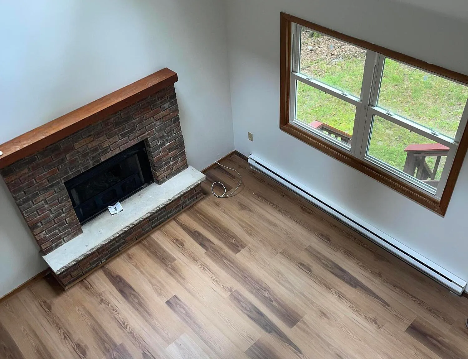 3 bed, 2.0 bath, 880 sqft, $1,750 — Photo 3