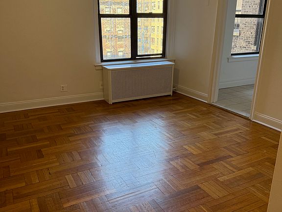 5th image of 814 W End Ave #3D