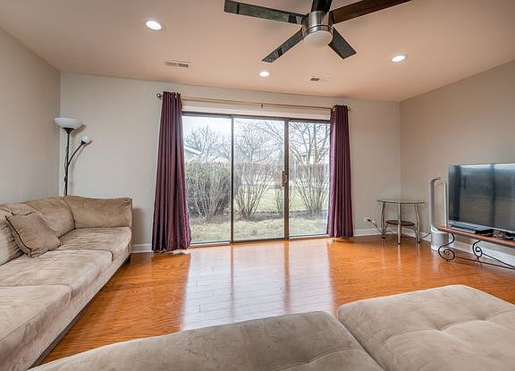 5th image of 1121 Swansea Ct