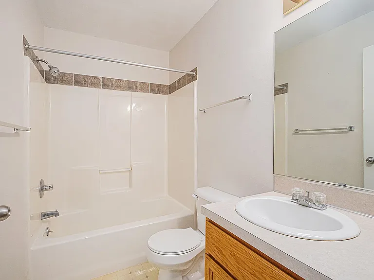 13311 Wurtsboro Dr — Photo 8