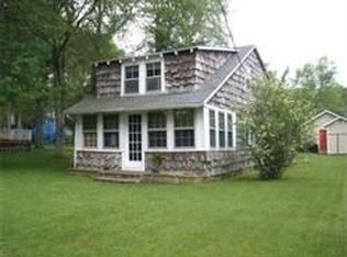 11 King Phillip Rd, Mattapoisett, MA 02739