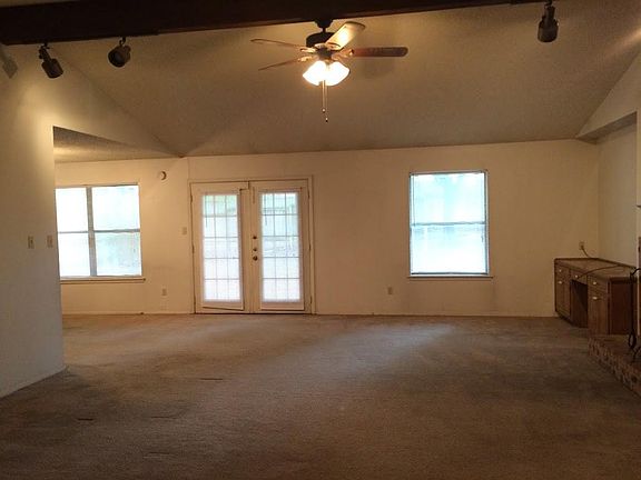 2nd image of 212 Jessica Dr
