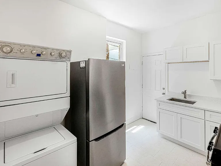 1312 Homewood Ave — Photo 4