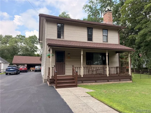 2522 Emery Rd, South Wales, NY 14139
