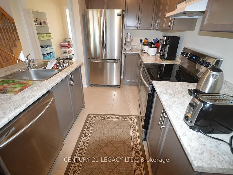420 Linden Dr #2 — Photo 10