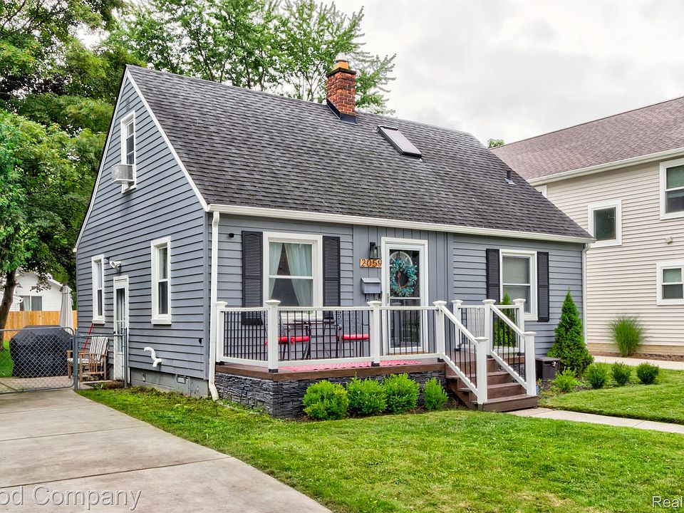 1st image of 2059 Cummings Ave
