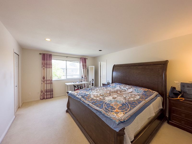 Richmond House for rent - 4 Bedrooms — photo 3