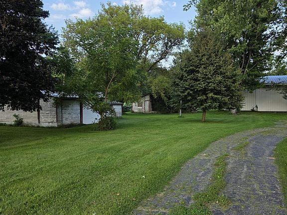 2nd image of 316 Hillside Rd